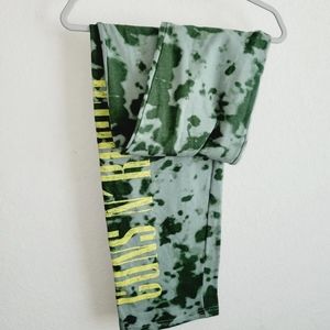 Guns N Rose's lounge pants